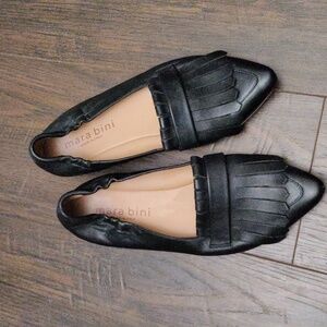 Mara Bini Black Leather Fringed Flap Loafers